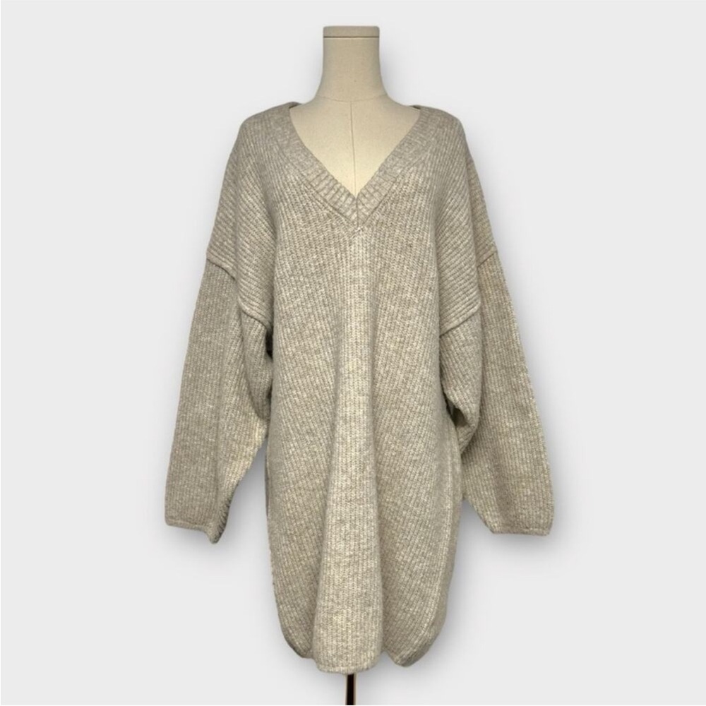 Topshop Beautiful Soft Sweater Dress V Neck Cream/Gray color Raglan Sleeves S… - Picture 3 of 10